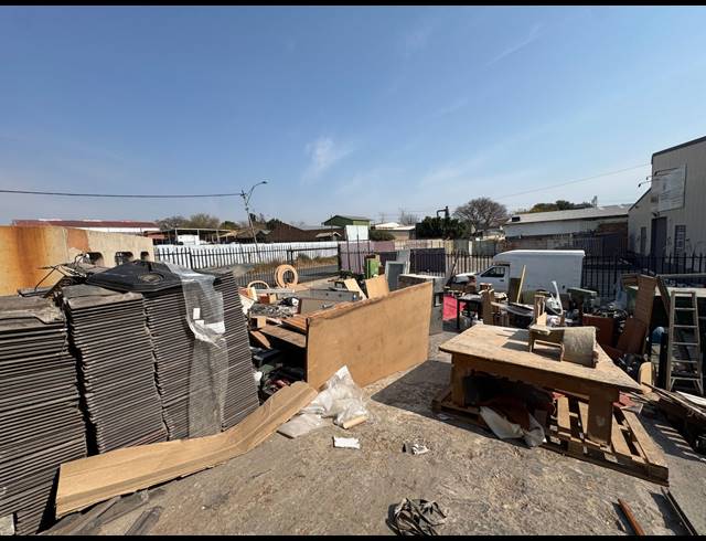 500M² WAREHOUSE TO LET IN KEW